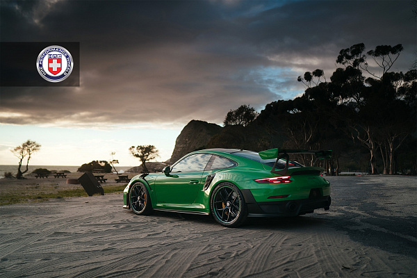Фото дисков HRE R101 Lightweight Черный глянец на Porsche 911 VII