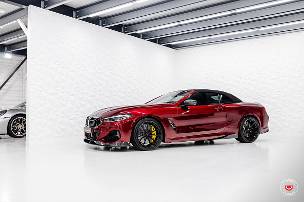 Фото дисков Vossen M-X2 Черный глянец на BMW 8/M8