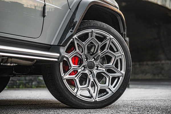 Фото дисков Kahn Type 57 RS Глянцевый лак на Mercedes-Benz G-Class III