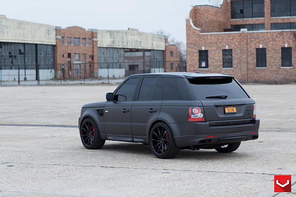 Фото дисков Vossen CVT Черный глянец на Land Rover Range Rover Sport I