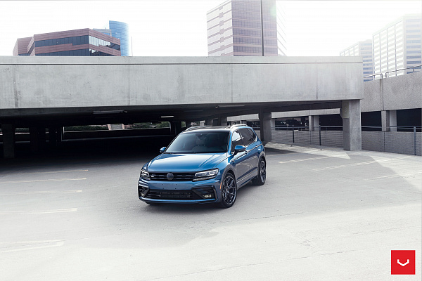 Фото дисков Vossen HF-5 Черный глянец на Volkswagen Tiguan II