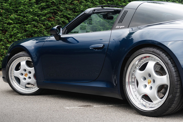 Фото дисков Kahn Cup 1 Remastered 3-Piece  на Porsche 911 VIII