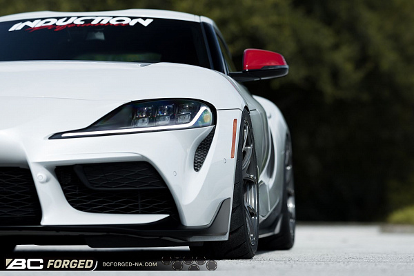Фото дисков BC Forged RZ05 Глянцевый графит на Toyota Supra A90