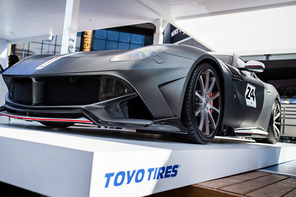 Фото дисков Savini SV26 Сатиновый темный лак на Ferrari F12