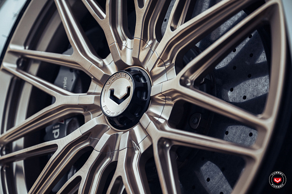 Фото дисков Vossen VPS-4 Глянцевая шампань на Audi R8 (4S)