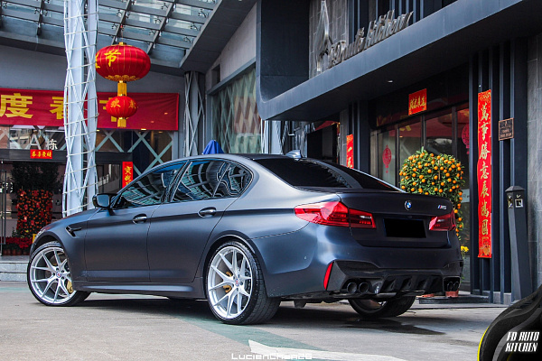 Фото дисков HRE P101 Серебро на BMW 5/M5 (G30/F90)