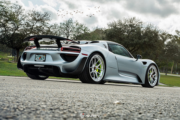 Фото дисков Anrky XR-301 Полированный лак на Porsche 918 Spyder