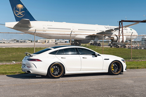 Фото дисков Strasse Wheels SV10M Deep Concave FS Черный сатин на Mercedes-Benz AMG GT I