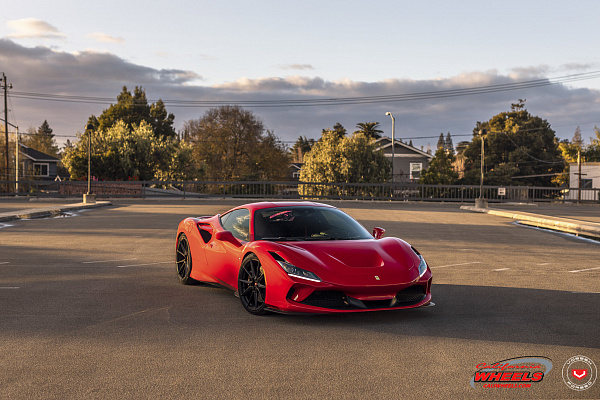Фото дисков Vossen EVO-2 Черный глянец на Ferrari F8