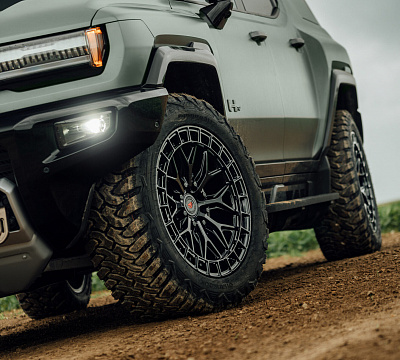 Фото дисков Vossen LC3-01 на GMC Hummer EV