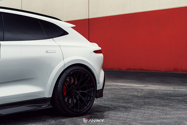 Фото дисков Anrky AN20 Черный сатин на Aston Martin DBX