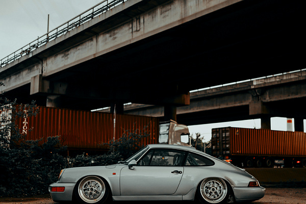 Porsche 964