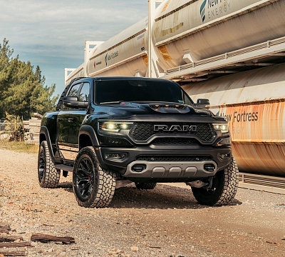 Фото дисков 4PLAY 4P83 на Ram 1500 V