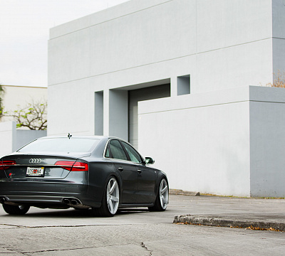 Фото дисков Vossen CV3 на Audi A/S 8 (D4)