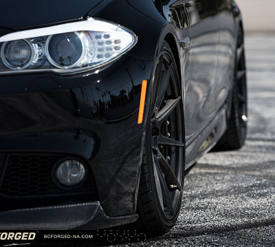 Фото дисков BC Forged HCS04 на BMW 5/M5 (F10)