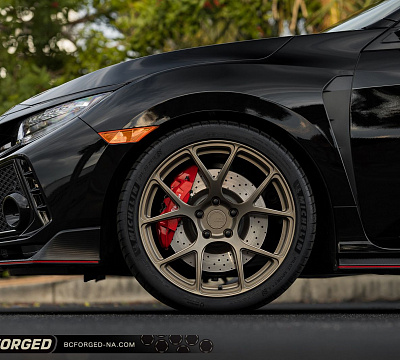 Фото дисков BC Forged RZ05 на Honda Civic Type R FL5