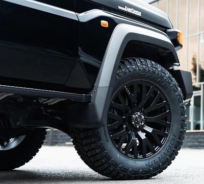 Фото дисков Kahn G22 DC на Toyota Land Cruiser 70