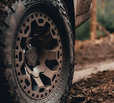 Фото дисков Black Rhino WARLORD на Toyota 4Runner V