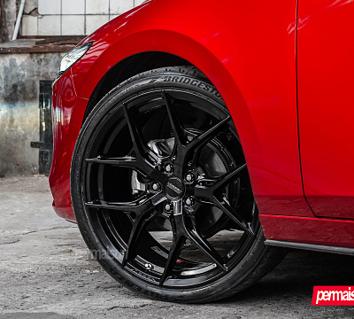 Фото дисков Vossen HF-5 на Mazda 3 IV