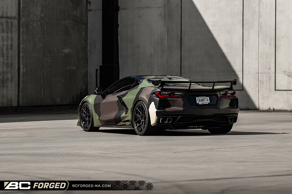 Фото дисков BC Forged HCA381 Черный матовый на Chevrolet Corvette C8
