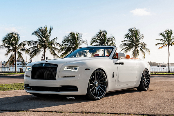Фото дисков Strasse Wheels SV15T Deep Concave Duoblock RR Черный глянец на Rolls-Royce Ghost I