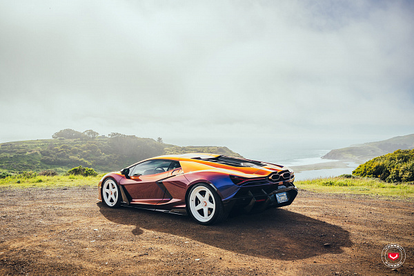 Фото дисков Vossen GEN-01 (3-Piece) Белый глянец на Lamborghini Revuelto