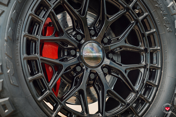 Фото дисков Vossen LC3-01 Черный глянец на Mercedes-Benz G-Class III