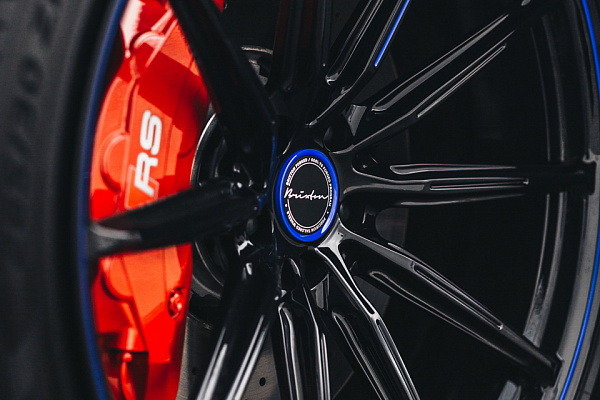 Фото дисков Brixton Forged R11-R Черный глянец на Audi A/RS 6 (C8)
