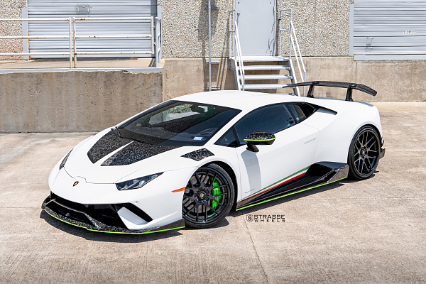 Фото дисков Strasse Wheels SM7 Deep Concave FS Другой цвет на Lamborghini Huracan