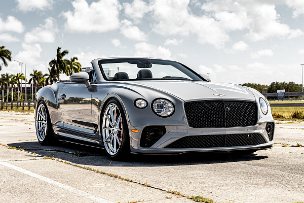 Фото дисков Anrky AN28 Полированный лак на Bentley Continental GT III