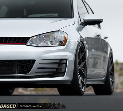 Фото дисков BC Forged HCS21 на Volkswagen Golf VII