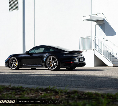 Фото дисков BC Forged HCK196 на Porsche 911 VIII
