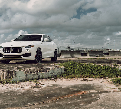 Фото дисков Vossen HFX-2 (5-Lug) на Maserati Levante