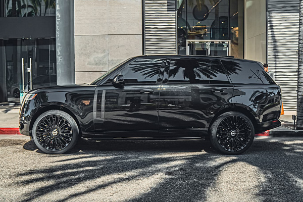 Фото дисков Brixton Forged LX01 Черный глянец на Range Rover V