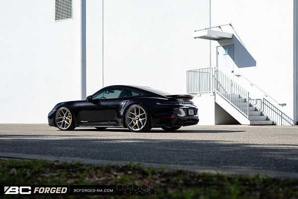 Фото дисков BC Forged HCK196 Сатиновый тонированный лак на Porsche 911 VIII