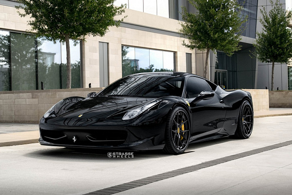 Фото дисков Strasse Wheels SM5R Deep Concave FS Другой цвет на Ferrari 458