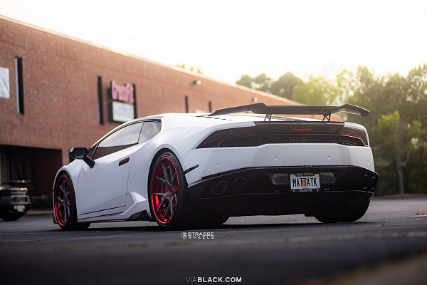 Фото дисков Strasse Wheels SM5R Deep Concave Другой цвет на Lamborghini Huracan