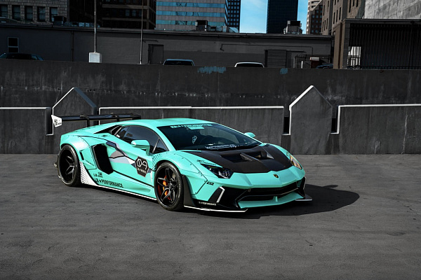 Фото дисков Savini SV79 Черный сатин на Lamborghini Aventador
