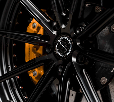 Фото дисков Brixton Forged R11-R на Porsche Panamera II