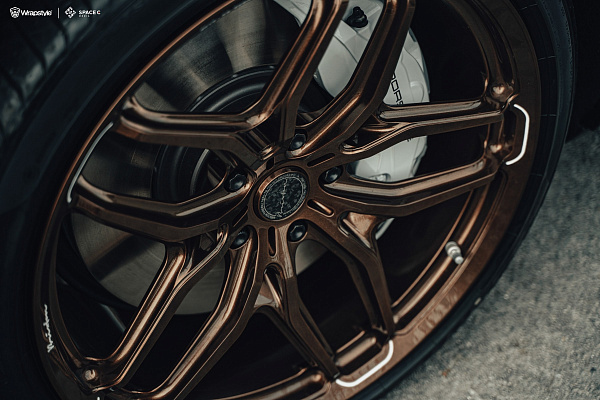Фото дисков Brixton Forged PF12 R / RS Глянцевая бронза на Porsche Cayenne III