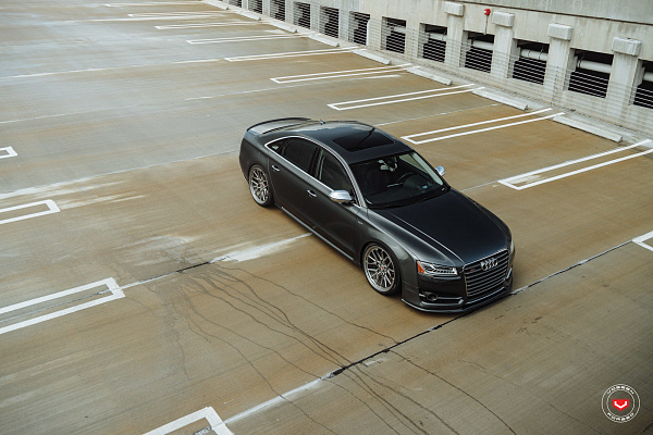 Фото дисков Vossen ML-X3 Глянцевый тонированный лак на Audi A/S 8 (D4)