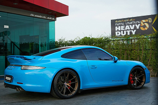 Фото дисков HRE P104 Сатиновая бронза на Porsche 911 VII