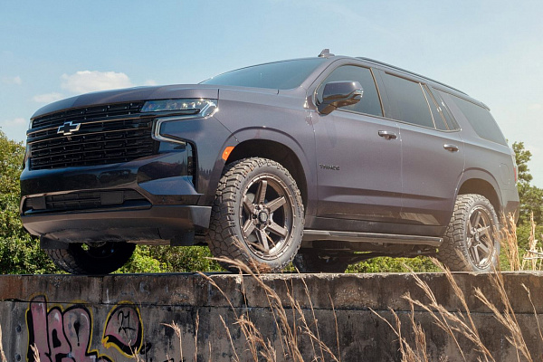 Фото дисков 4PLAY 4PS63 Сатиновая бронза на Chevrolet Tahoe V