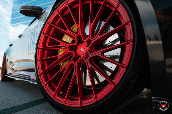 Фото дисков Vossen EVO-6TR Красный сатин на Audi A/RS 6 (C8)