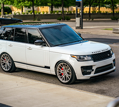 Фото дисков Vossen M-X3 на Land Rover Range Rover IV