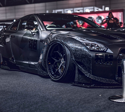 Фото дисков Brixton Forged PF5 на Nissan GT-R