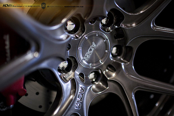 Фото дисков ADV.1 ADV5.0 M.V2 SL Глянцевый темный лак на Maserati GranTurismo I