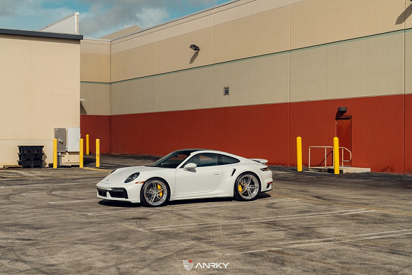 Фото дисков Anrky AN27 Полированный лак на Porsche 911 VIII