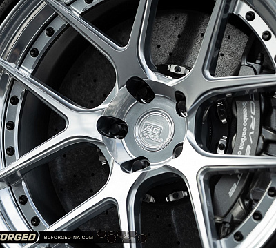 Фото дисков BC Forged HCS02 на Chevrolet Corvette C8