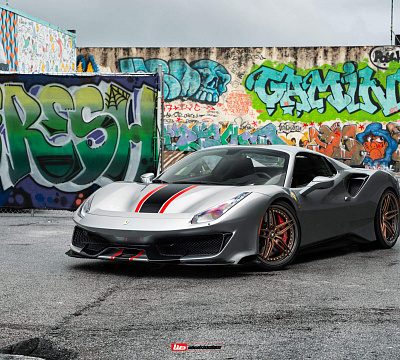 Фото дисков HRE S107SC на Ferrari 488